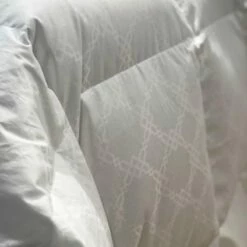 Couette COSMOS Hiver 90% Duvet De Canard 10% Plumettes 270 G/m² -feuille Soldes Boutique couette cosmos hiver 3