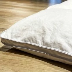 Couette PRESTIGE Tempérée 90% Duvet D'Oie Blanc 10% Plumettes 150 G/m²