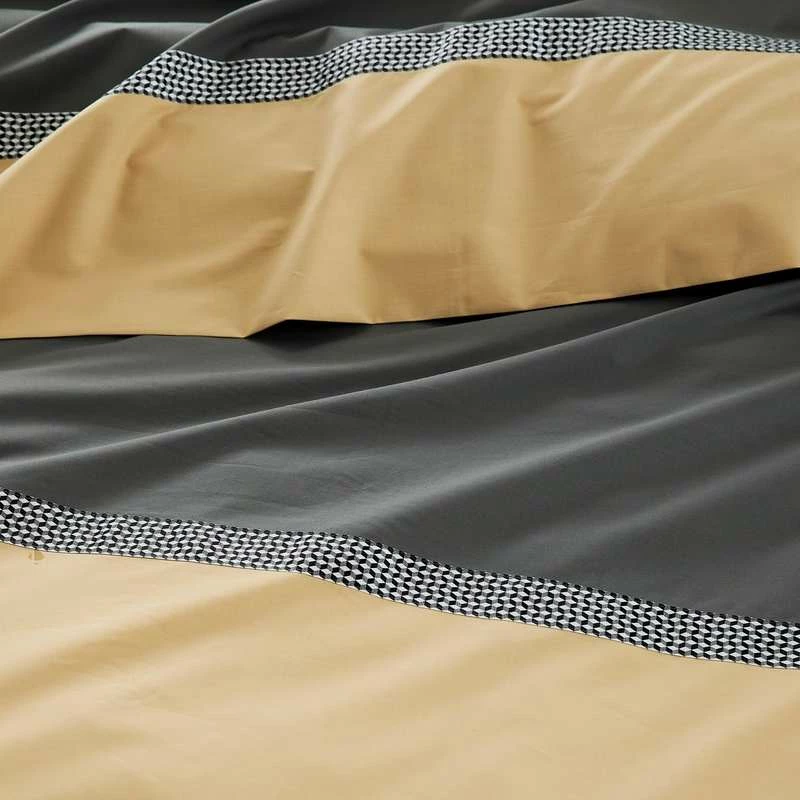 Parure Housse De Couette MACASSAR MOKA 100% Percale De Coton 80 Fils/cm² 3 Parure Housse De Couette MACASSAR MOKA 100% Percale De Coton 80 Fils/cm²