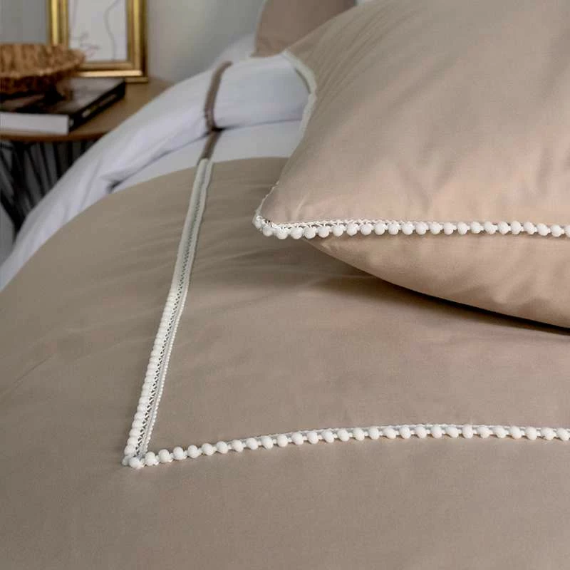 Parure Housse De Couette POMPONS 100% Percale De Coton 80 Fils/cm² 6 Parure Housse De Couette POMPONS 100% Percale De Coton 80 Fils/cm² – Image 4