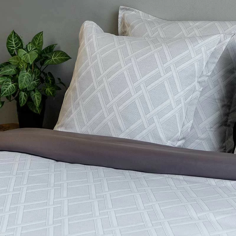 Taie D'Oreiller CANNES ANTHRACITE 100% Satin De Coton 120 Fils/cm² 3 Taie D'Oreiller CANNES ANTHRACITE 100% Satin De Coton 120 Fils/cm²